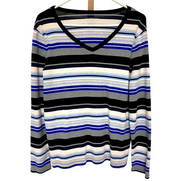 Croft & Barrow Women’s Classic V-Neck Tee - Picture 1 of 7